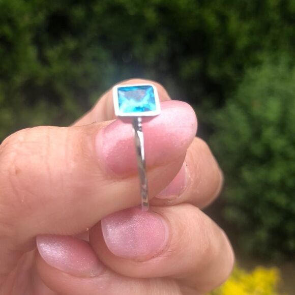 Sterling silver ring  - Picture 3 of 10